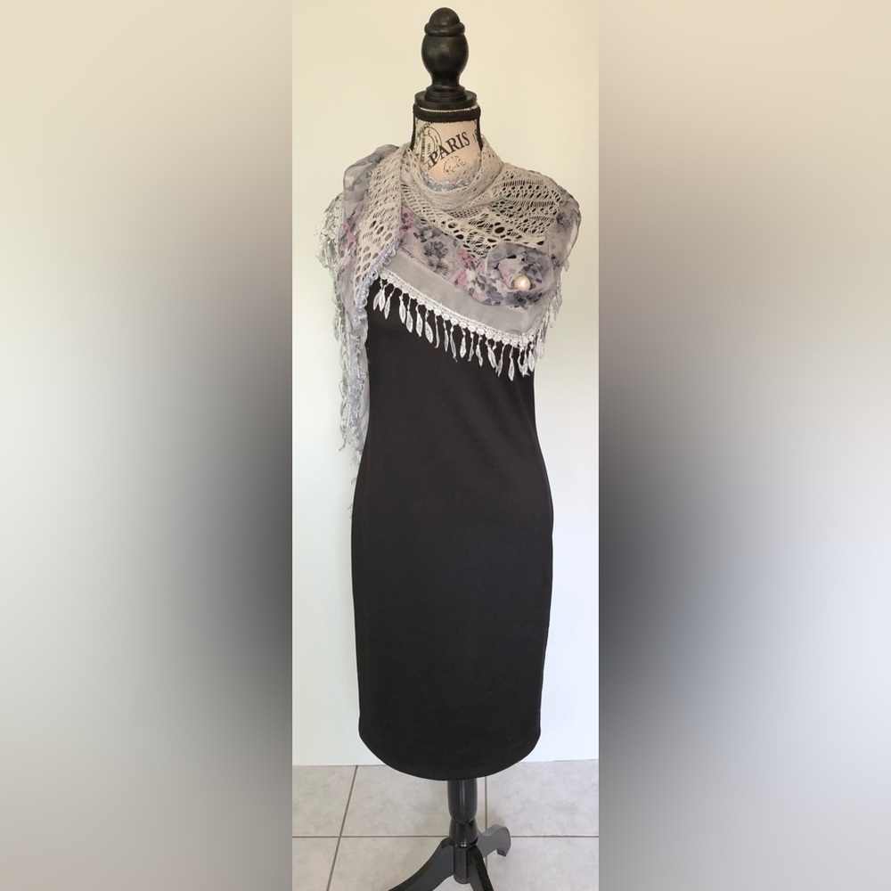 Mr. Max Fashions Black Midi Dress with Decorative Grey and Pink Scarf Size XS